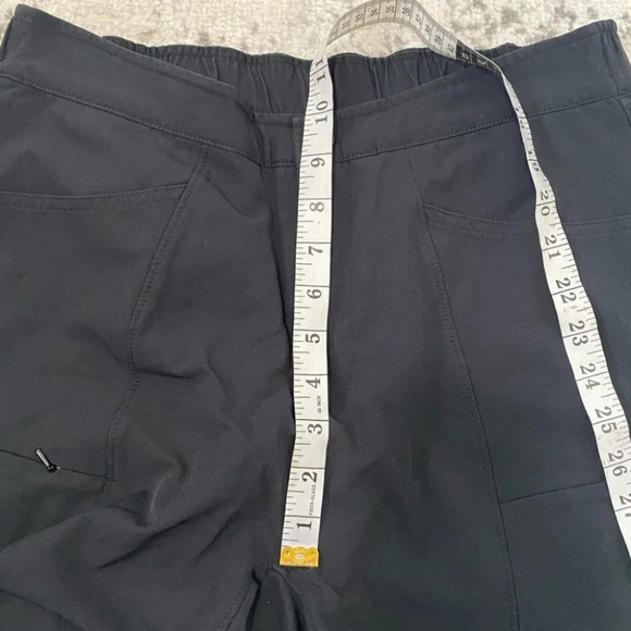 LL Bean shorts hiking cycling black medium - Picture 9 of 11